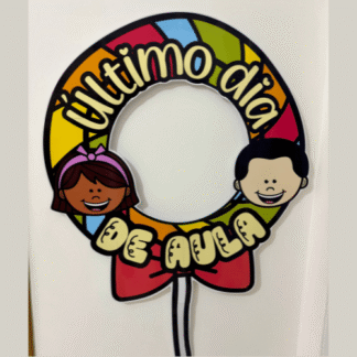 Decoração colorida para bambolê com tema Último Dia de Aula para imprimir